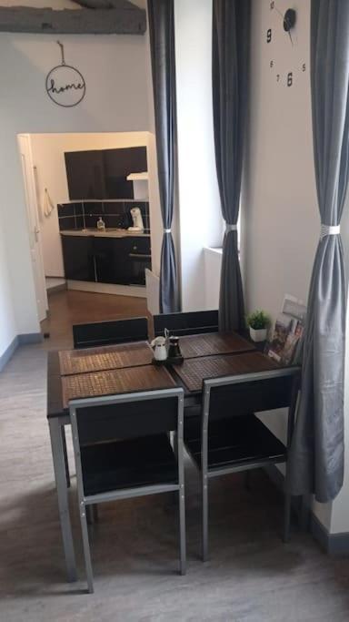 Appartement Coeur De Ville! Foix Luaran gambar